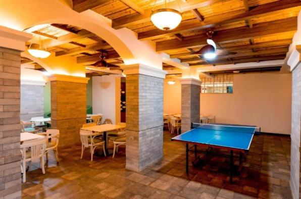 Good Stay Pool View Stylish Studio Apartment,6Km From Airport, 307 Даболім Екстер'єр фото