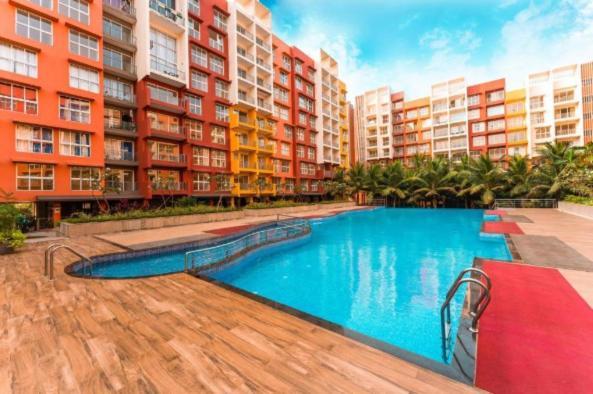 Good Stay Pool View Stylish Studio Apartment,6Km From Airport, 307 Даболім Екстер'єр фото